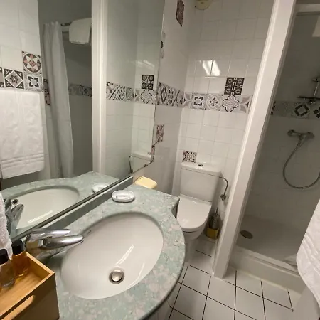 Savoie Aux Portes De Geneve Hotel