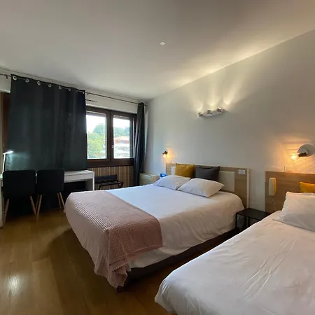 Hotel Savoie Aux Portes De Geneve 3*